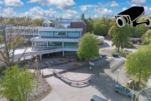 Videoüberwachung auf der Brand-Baustelle der Bertha-von-Sittner Schule